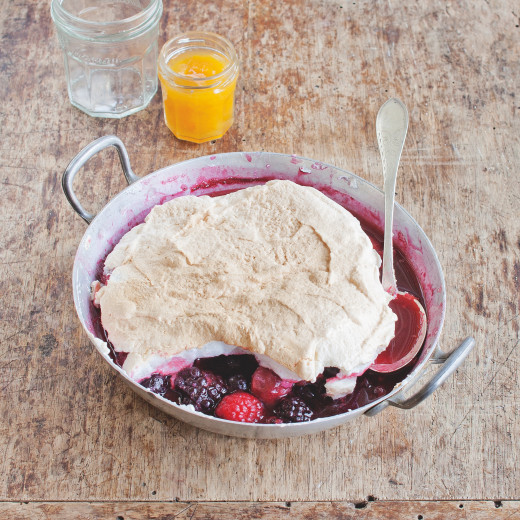 Red Berry and Apricot Conserve Meringue