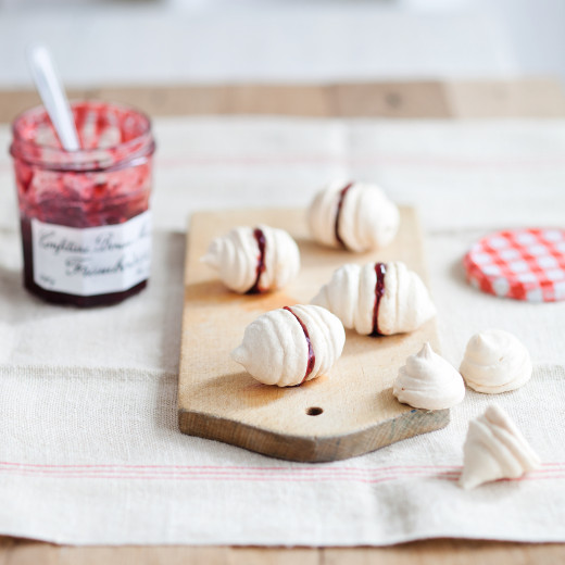 Little Raspberry Meringue Mouthfuls