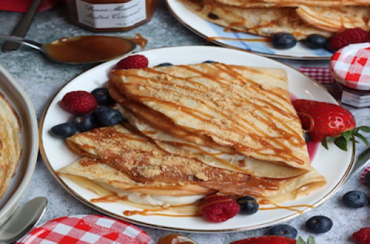 Salted Caramel Cheesecake Crêpes