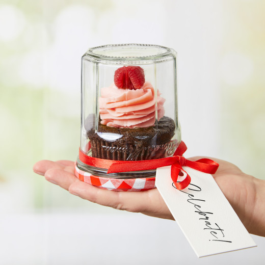 Raspberry and Chocolate Cupcakes