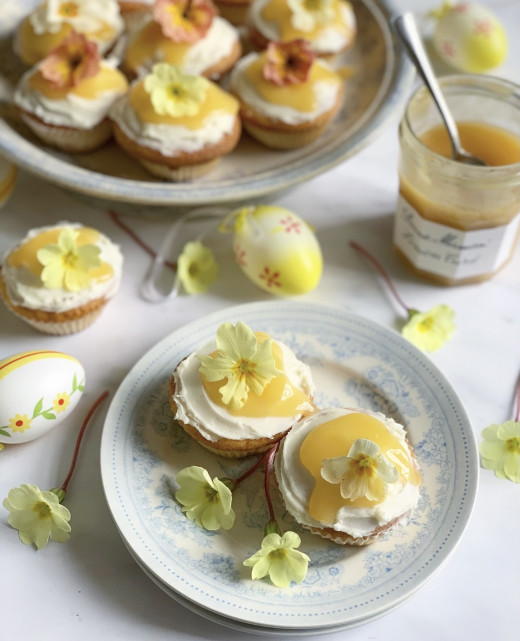 Lemon Curd Fairy Cakes