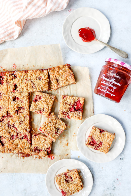 Strawberry and Apple Crumble Bars