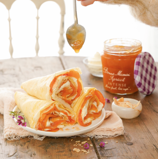 Crêpe Cones with Apricot Intense