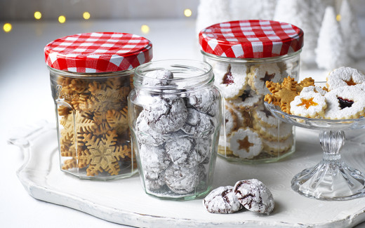 Chocolate Cherry Crinkles