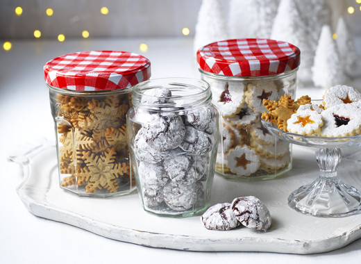 Chocolate Cherry Crinkles